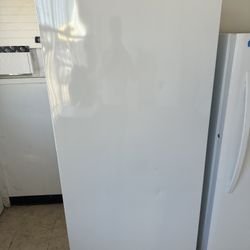 Electrolux Upright Freezer 20 Cu Ft 