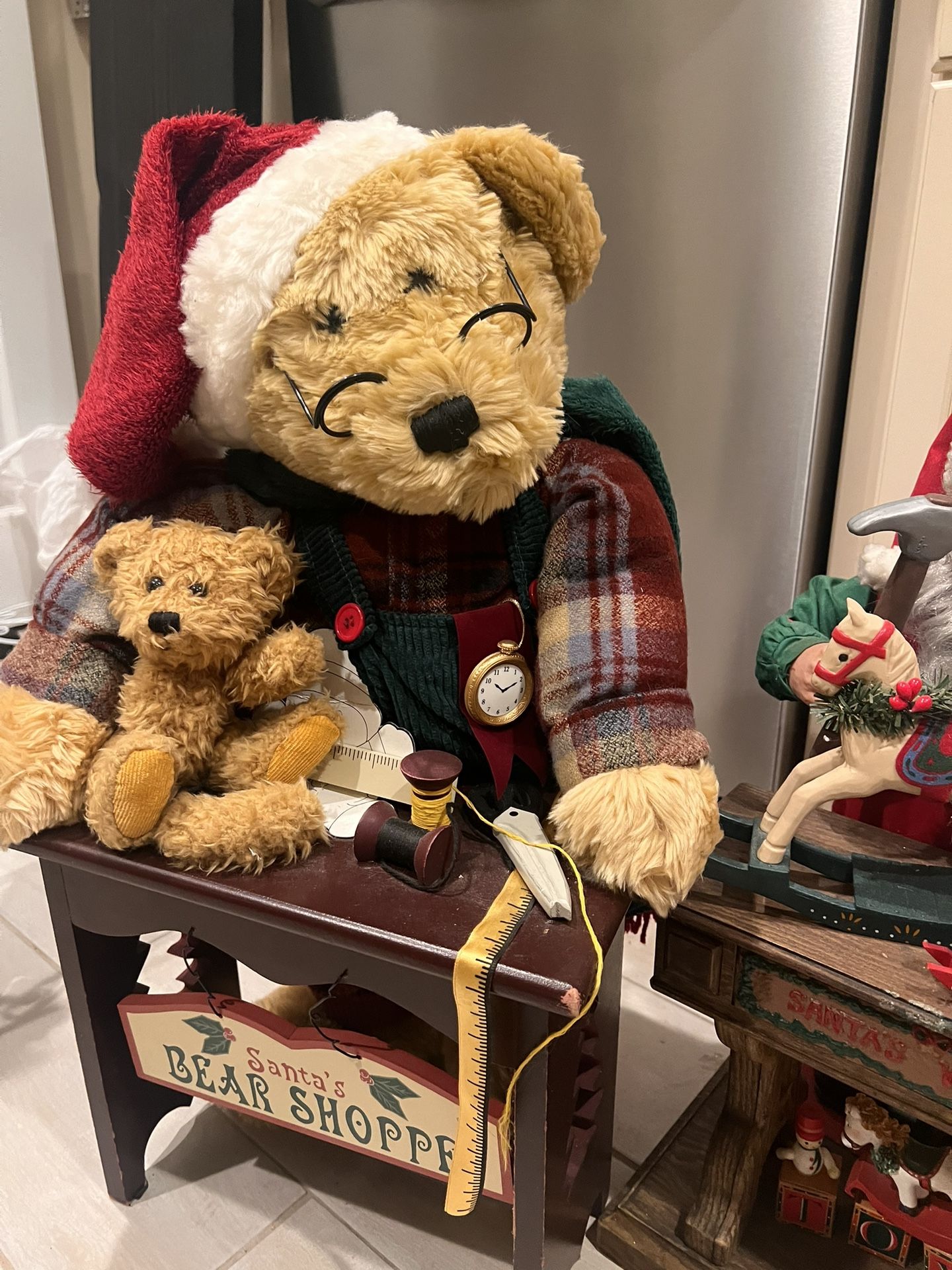 Large Bear Shoppe And Santa’s Animated Workshop