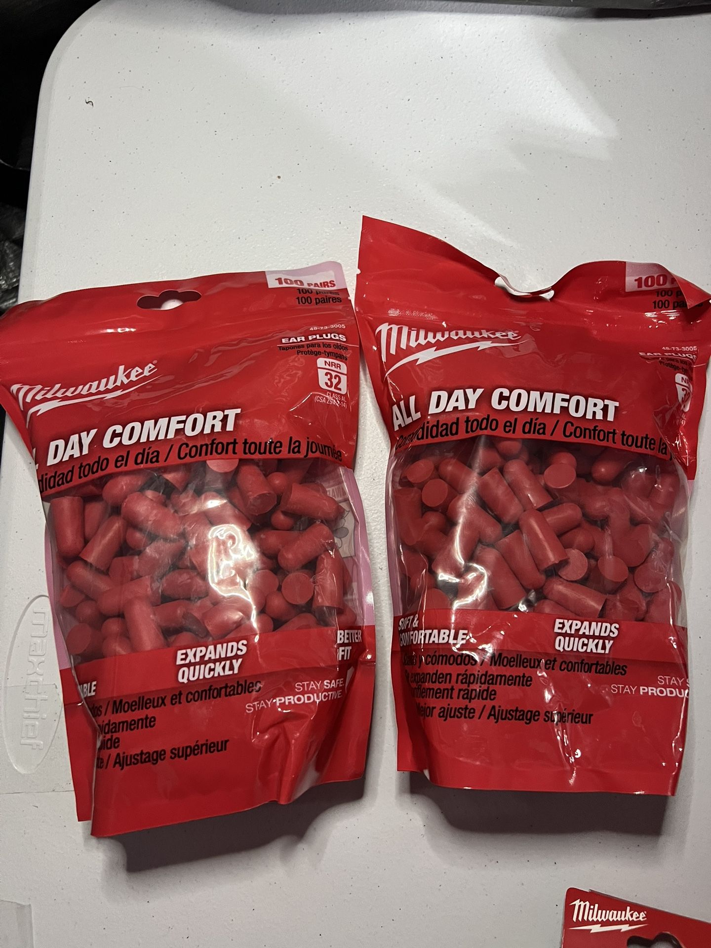 Milwaukee Ear Plugs (100 Pairs)  2 Bags