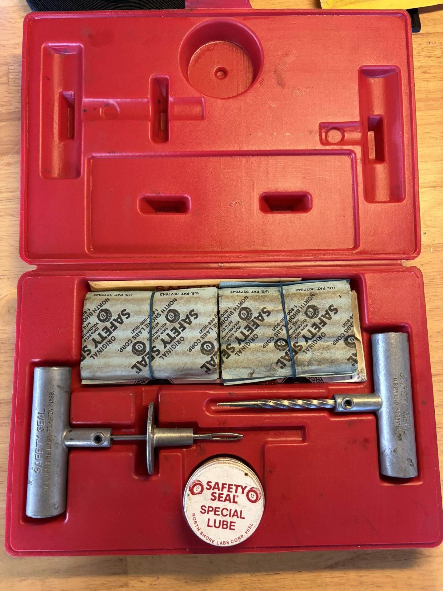 Vehicle Tire Plug Repair Kit