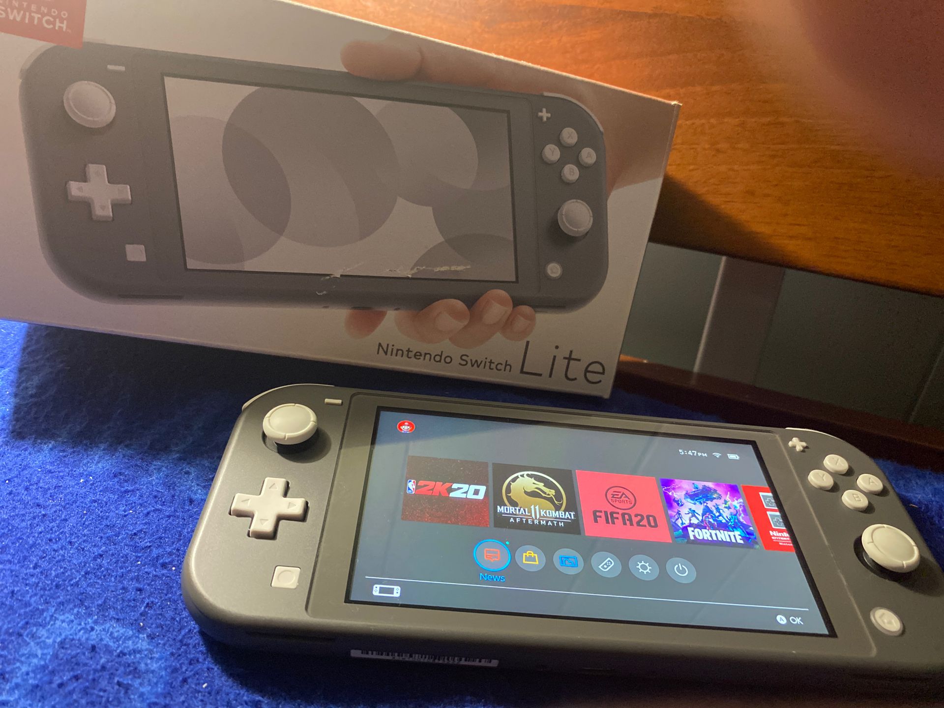 Nintendo switch lite + games and a micro Sd card