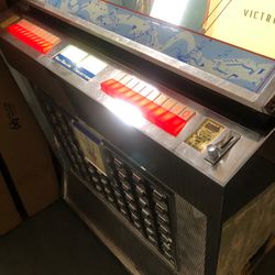 Clean, converted jukebox👍