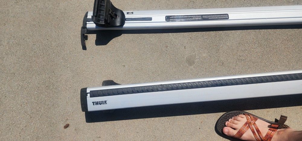 Roof Crossbar Set by Thule Subaru SOA567X060 for Sale in Bakersfield CA OfferUp