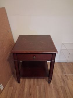 Cherry Wood End Table with Drawer