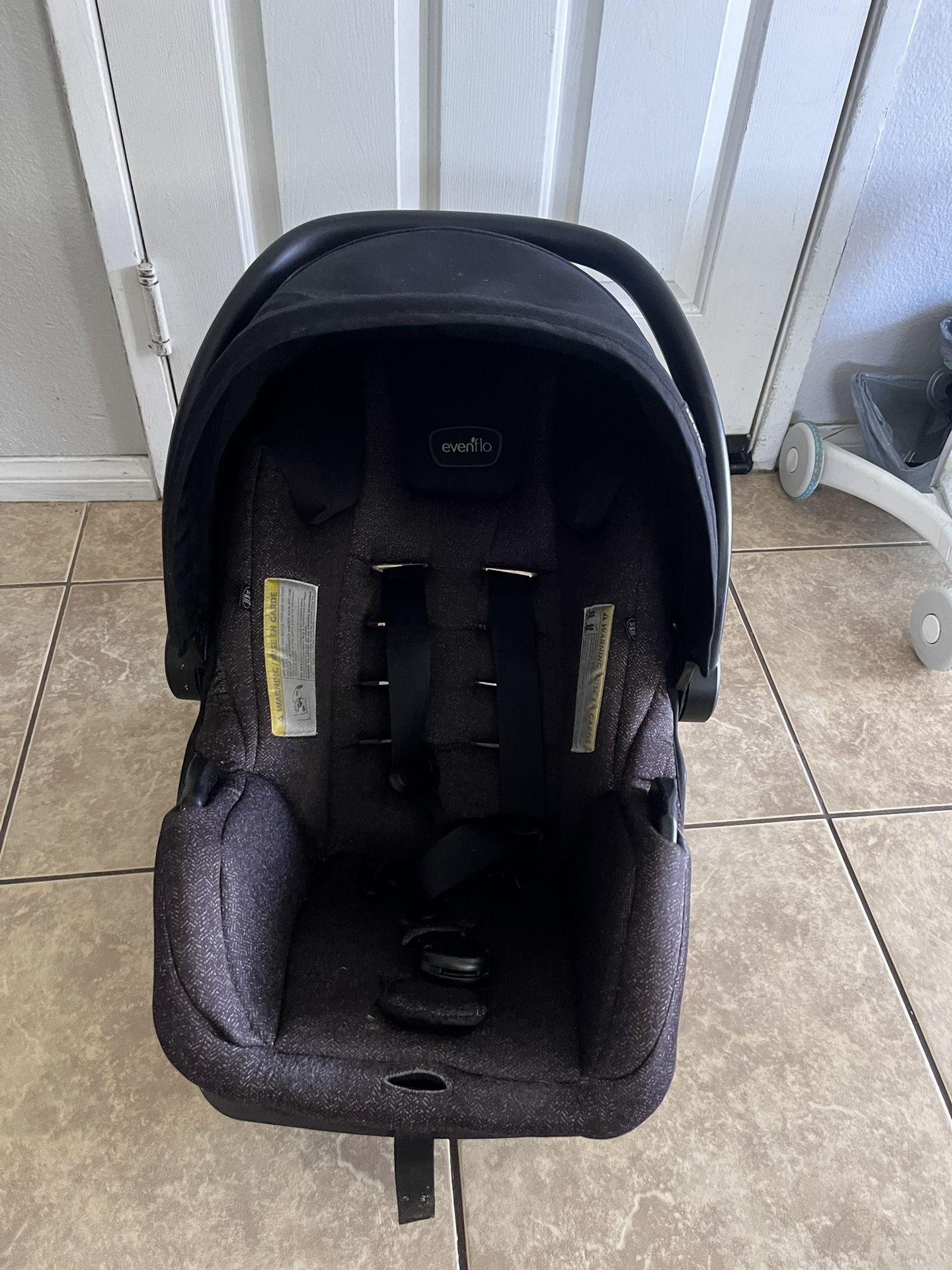 Infant Car seat With base 