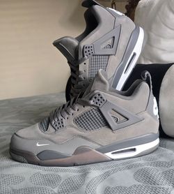 Air Jordan 4