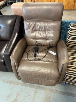 Brown electric recliner chair (in store)