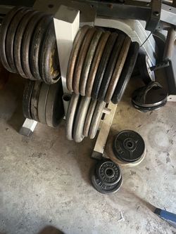 Standard Weight 435lbs and Storage Rack