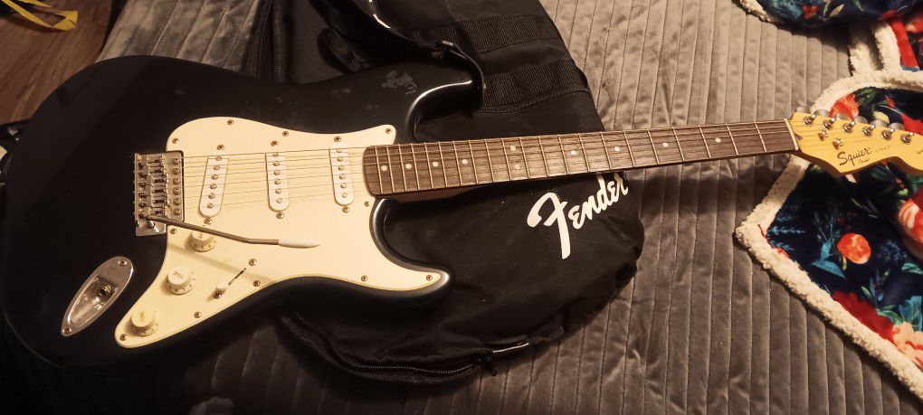 Fender Squire Strat