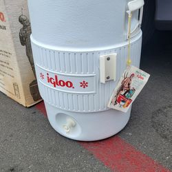 Vintage Igloo 5 Gallons Cooler New With Box
