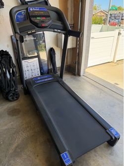 Horizon lightweight foldable treadmill