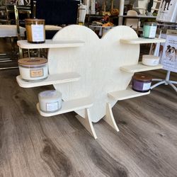 Retail Display Shelf For Vendors Heart Shaped 