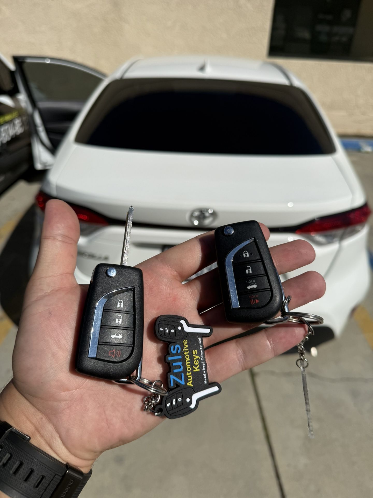 Car Key. Llaves Para Carros. Autos. Controles. Fob.