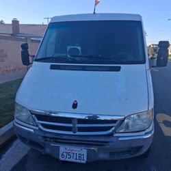 06 Dodge Sprinter Van