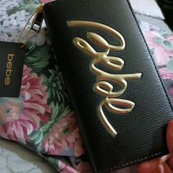 BEBE BRAND NEW WALLET .....😍