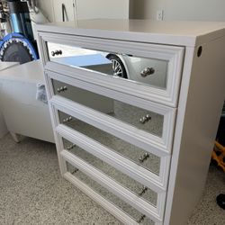 Z Gallerie Mirrored Bedroom Set – 4 Pieces