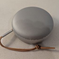 Bang & Olufsen Beosound A1 (2nd Generation) Wireless Portable Waterproof Bluetooth Speaker with Mic