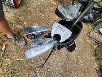 Jr Set Of Golf Clubs and Bag( Right Handed)