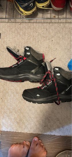 Quechua Black Hiking Boots
