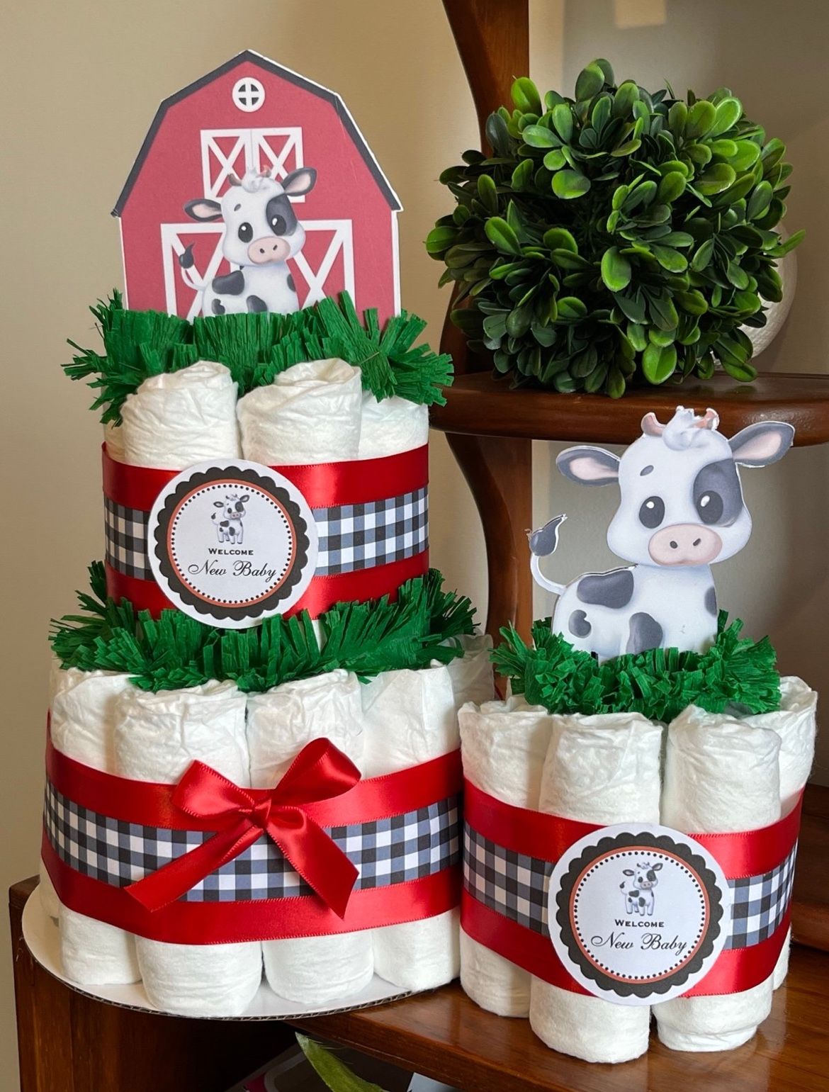 FARM ANIMALS COW baby shower diaper cake gift decor centerpiece