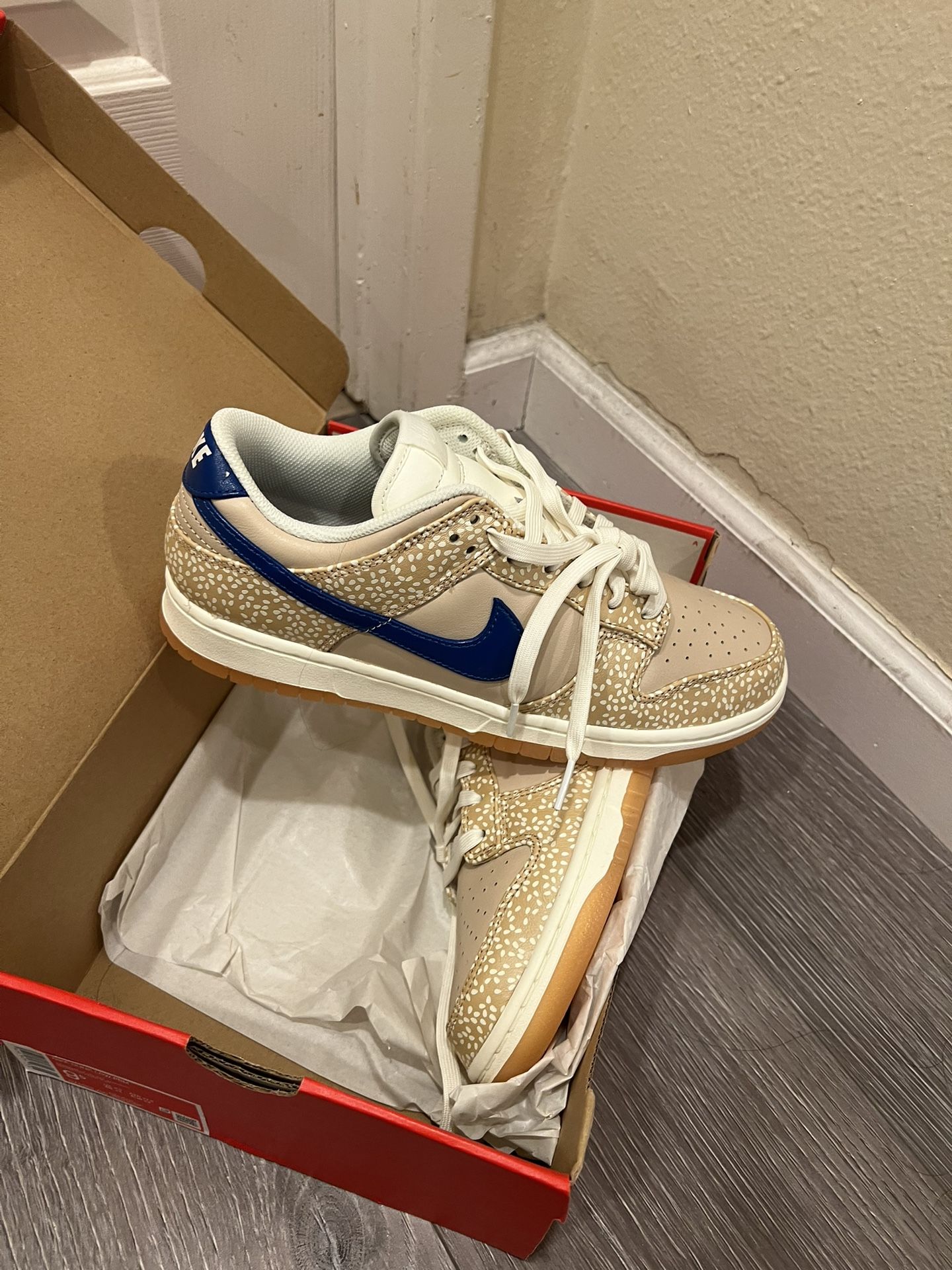 Dunk Low Premium Sesame Sz 9.5 Men