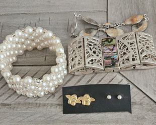 Bracelet earrings lot