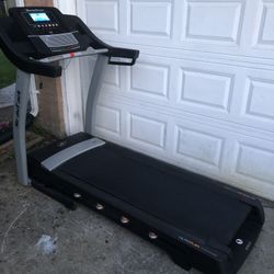  NordicTrack C900 Commercial TM Max 350 Lb