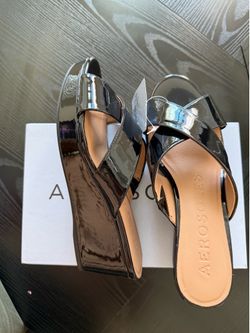 Stylish!! Aerosoles Cruis Wedge Sandal