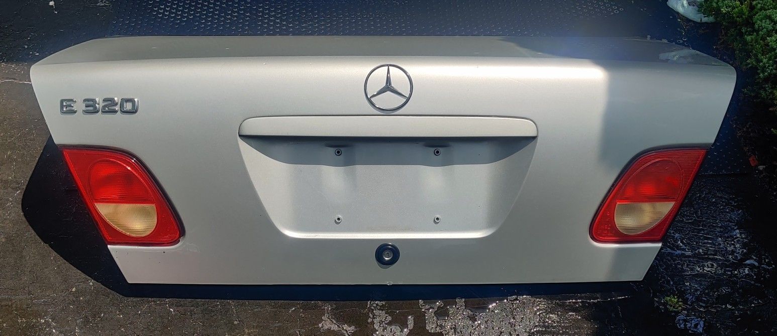 97-04 Mercedes Benz - Trunk Lid Silver W210 E320 E430 E55