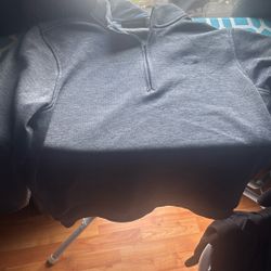 Large Under Armour Fleece Sweater
