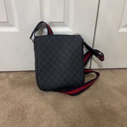 Gucci Messenger Bag
