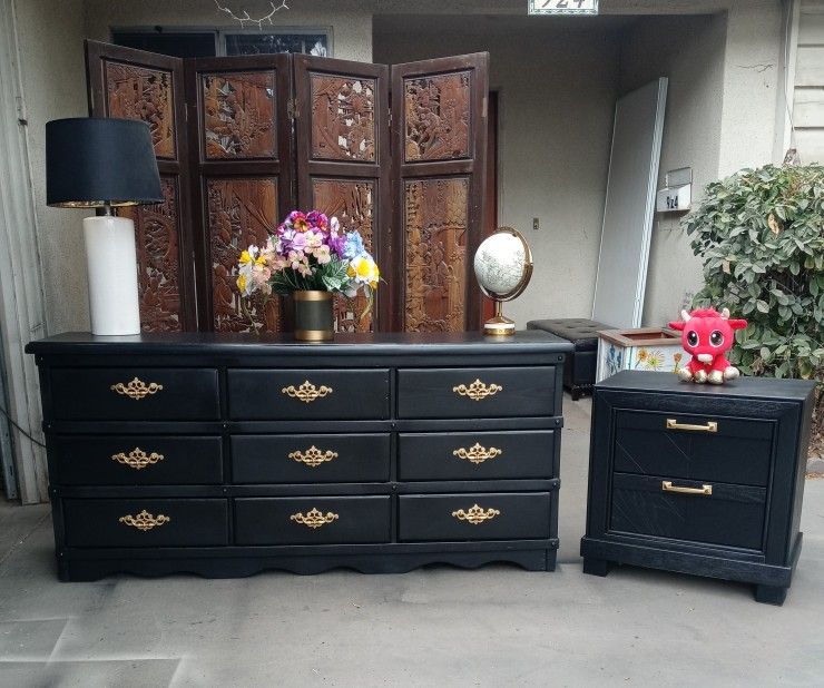 9 Drawer Dresser With 2 Drawer Nightstand - All Solid Wood - Black With Gold