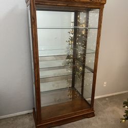 Howard Miller 4 Shelf Curio