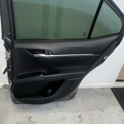 18 19 20 21 TOYOTA CAMRY Right RH Rear Door Trim Panel Black Trim Code-FA10