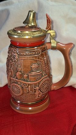 Avon 1989 “Tribute to American Firefighters” Stein Ceramarte Brazil w/ Brass Lid G8B031