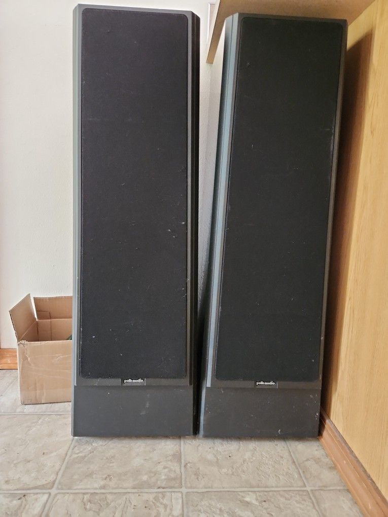 Polk Audio Speakers In Rose Wood