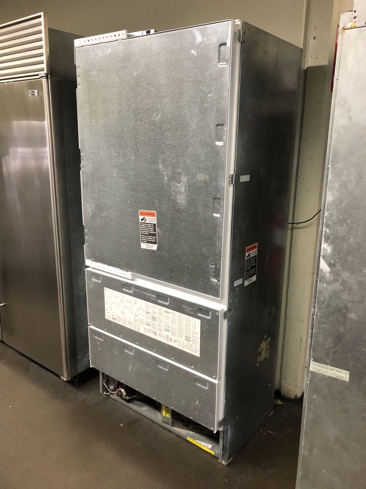 Sub Zero 36” Panel Ready Built In Refrigerator Double Bottom Freezer 