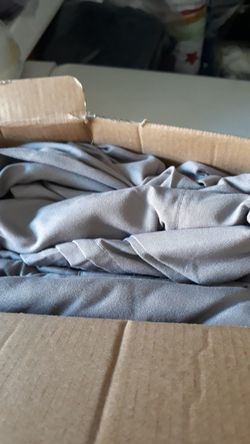 Sonoro Kate 4 pc Sheet Set King size med. Gray in color