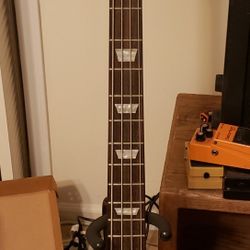 Epiphone EB-3 Bass Guitar, Long Scale W/ Hardshell Case