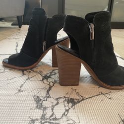 Vince Camuto Wedges Size 8.5