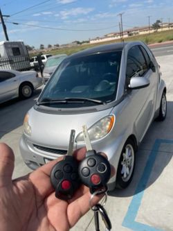 Car Keys N Remotes/ Llaves Con Control