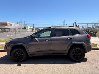 2018 Jeep Cherokee