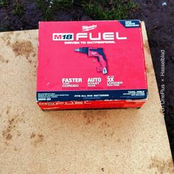 Milwaukee Pistola Chirroquera