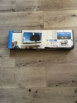 Sanus Vuepoint Extend + Tilt TV Wall Mount