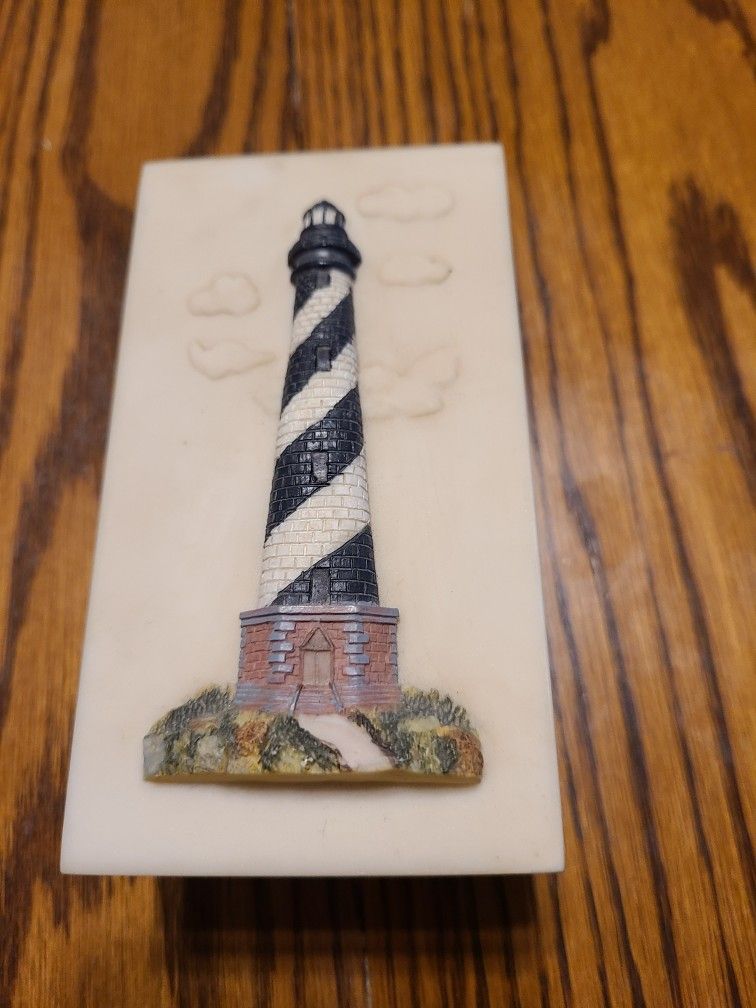 Lighthouse Box