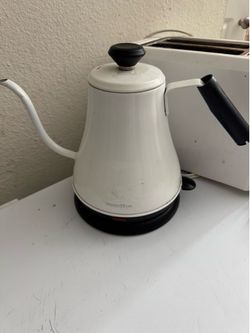 Electric kettle and toaster