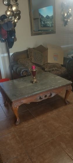 FIREPLACE AND CENTER TABLE