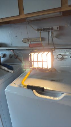 BRIGHT SHOP LIGHT