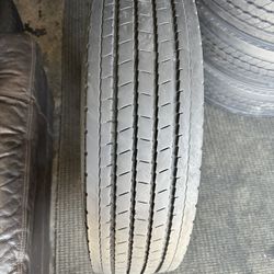 225/70/19.5 Toyo