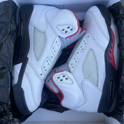 Jordan 5 Fire Red 